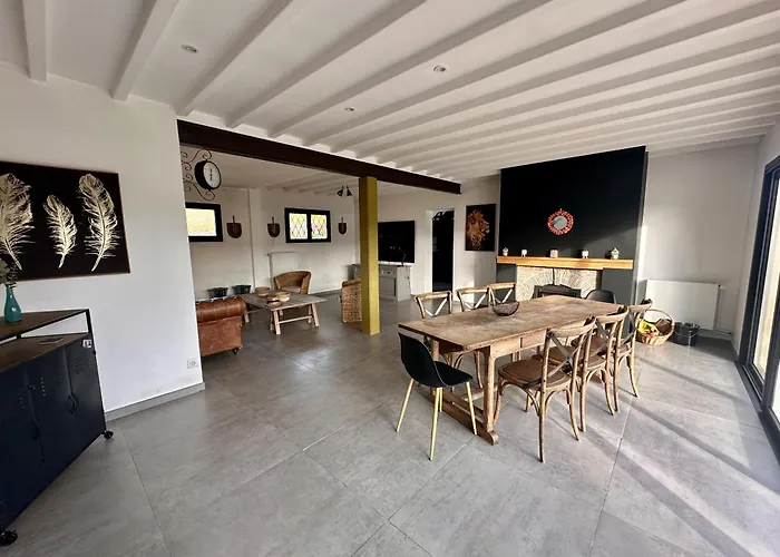 Le Petit Paradis Confort Avec Piscine Exterieure Holiday home *