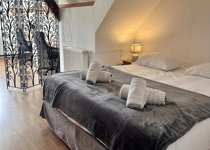 Holiday home Le Petit Paradis Confort Avec Piscine Exterieure *